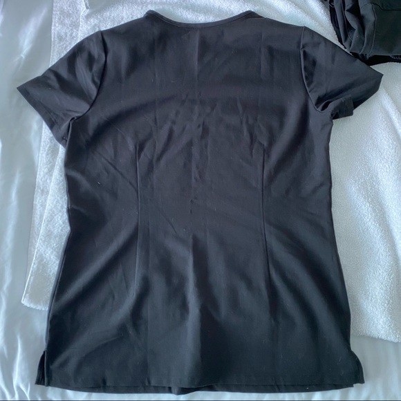 Figs Casma™ Three-Pocket Scrub Top - Picture 4 of 5